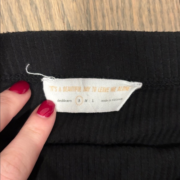 Double Zero Black Ribbed Top - Picture 3 of 3